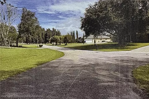 500 Castile Ct, Sebring, FL 33876 photo 4