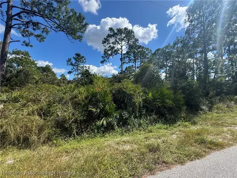 341 Fairfield Ave, Lake Placid, FL 33852