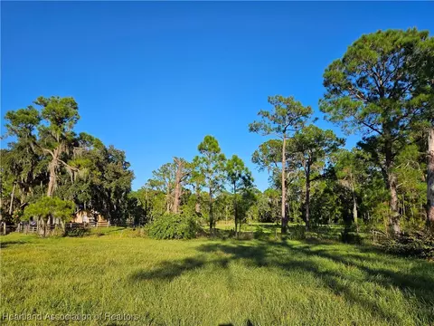 900 Plantation Dr, Sebring, FL 33876 photo 4