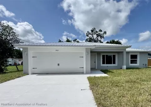 1858 Key Lake Dr, Sebring, FL 33875