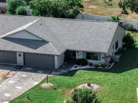 1652 W Orangewood Ct, Avon Park, FL 33825