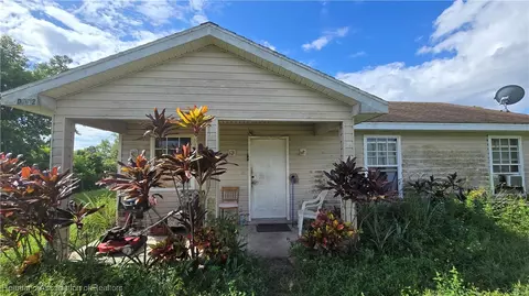 12 Hopkins Ave, Lake Placid, FL 33852