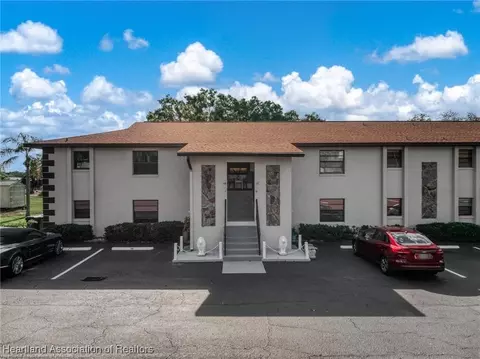 17 A Miracle Ave, Avon Park, FL 33825
