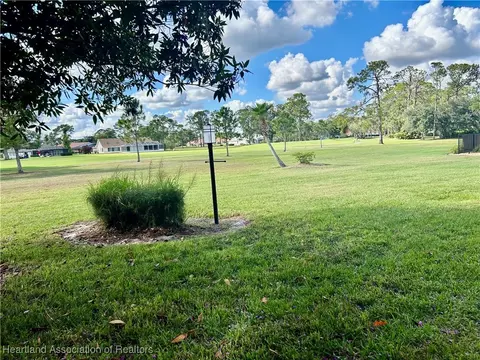 Exterior - 3841 Edgewater Dr, Sebring, FL 33872 photo 3 of 6