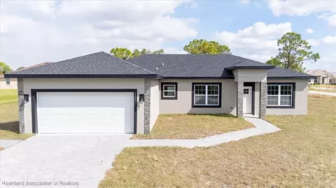 4913 San Ignacio Dr, Sebring, FL 33872