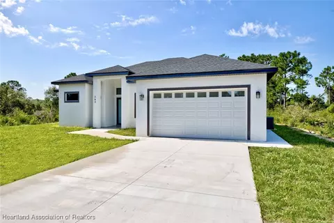 262 Tanager Ave, Sebring, FL 33870