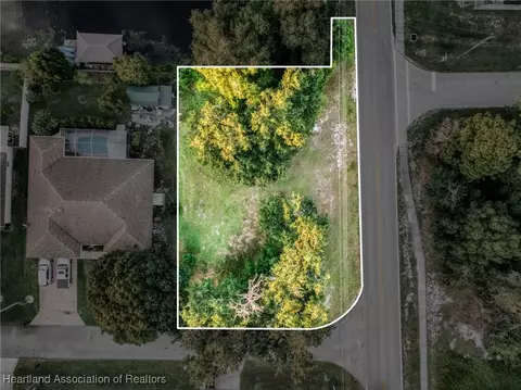 101 Eventide Ave, Lake Placid, FL 33852