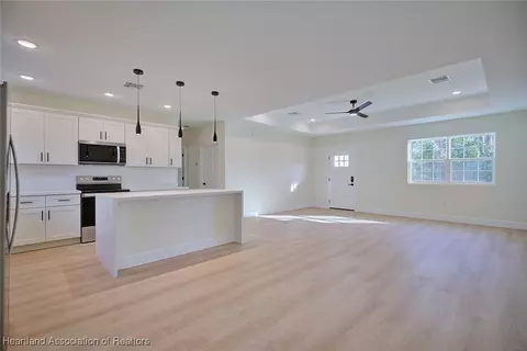 8724 Capilla St, Sebring, FL 33872 photo 7