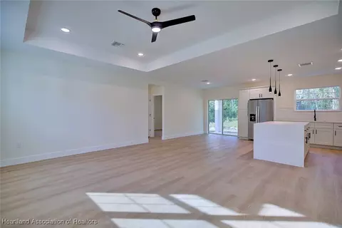 8724 Capilla St, Sebring, FL 33872 photo 5