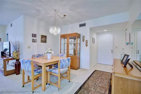 Dining - 5435 Casablanca Circle M1, Sebring, FL 33870 photo 2 of 5