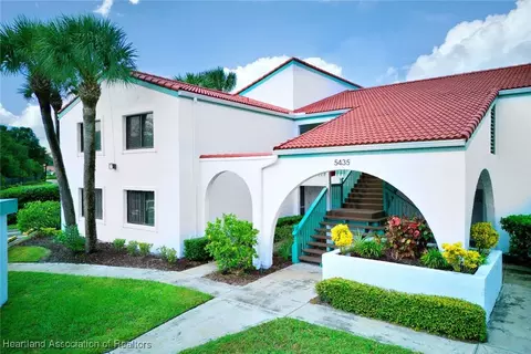Exterior - 5435 Casablanca Circle M1, Sebring, FL 33870 photo 4 of 6