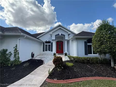 5000 Strafford Oaks Dr, Sebring, FL 33875