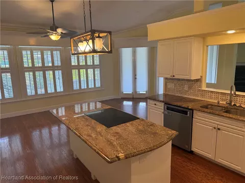 Kitchen - 5000 Strafford Oaks Dr, Sebring, FL 33875 photo 1 of 4