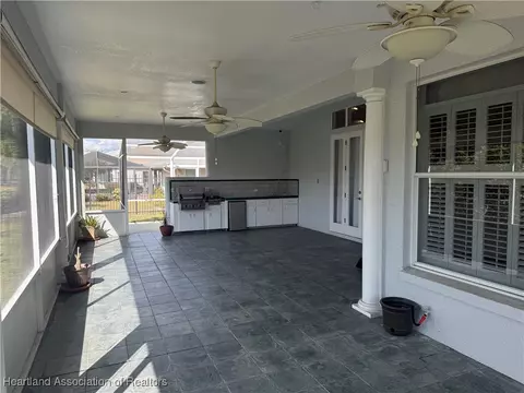 Exterior - 5000 Strafford Oaks Dr, Sebring, FL 33875 photo 2 of 6