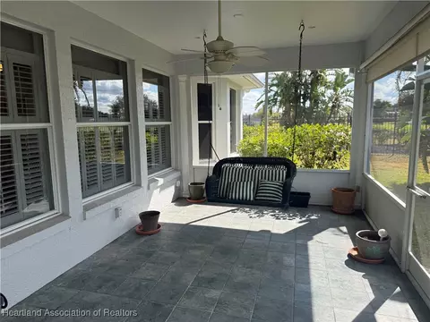 Exterior - 5000 Strafford Oaks Dr, Sebring, FL 33875 photo 3 of 6