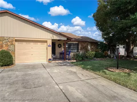 3902 Sunbird Cir, Sebring, FL 33872