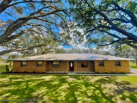 301 S Wells Ave, Avon Park, FL 33825