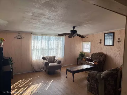 Living - 4328 E Main St, Wauchula, FL 33873 photo 1 of 2
