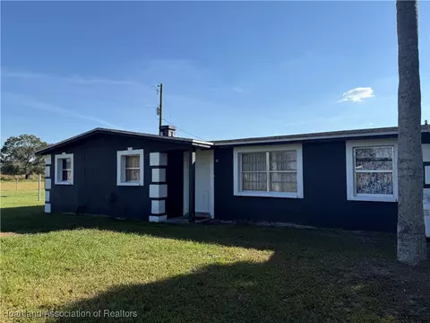 Exterior - 4328 E Main St, Wauchula, FL 33873 photo 2 of 3