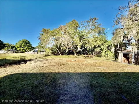 300 W 6th St, Frostproof, FL 33843 photo 9