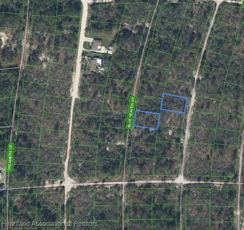 313 Blue Heaven Dr, Lake Placid, FL 33852