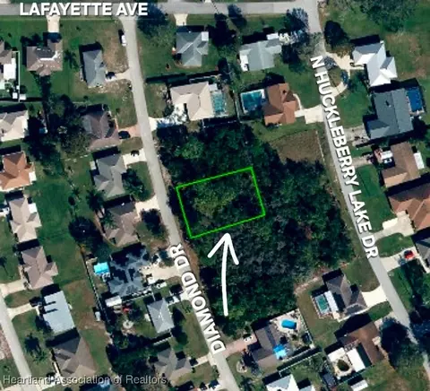5304 Diamond Dr, Sebring, FL 33875