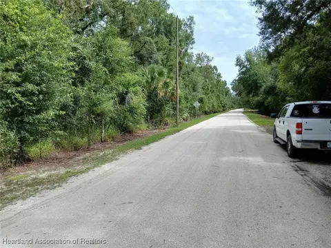 240 Sheppard Rd, Venus, FL 33960 photo 3
