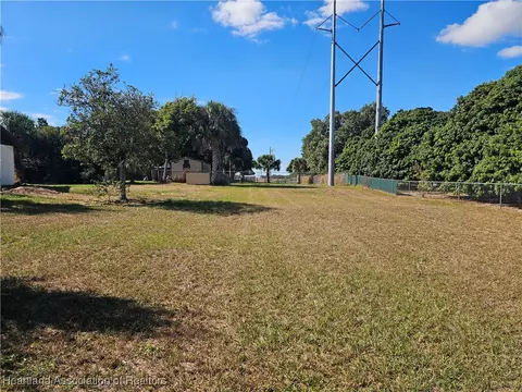 Exterior - 115 Tortoise Rd, Sebring, FL 33876 photo 4 of 5