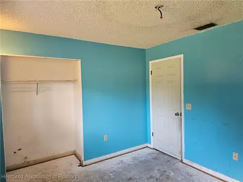 Bedroom - 115 Tortoise Rd, Sebring, FL 33876 photo 2 of 3