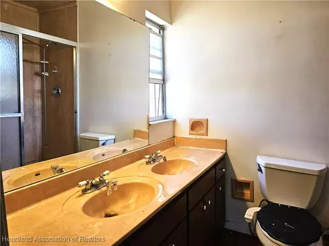 Bath - 115 Tortoise Rd, Sebring, FL 33876 photo 1 of 4