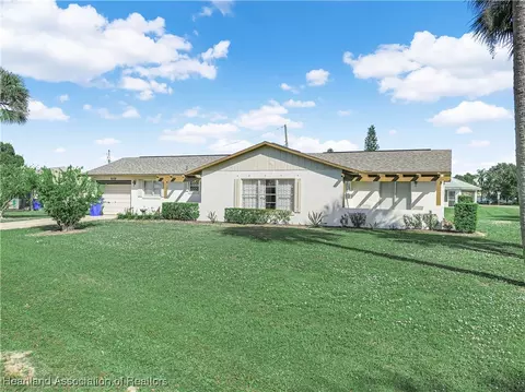 3238 Cedar Dr, Sebring, FL 33875
