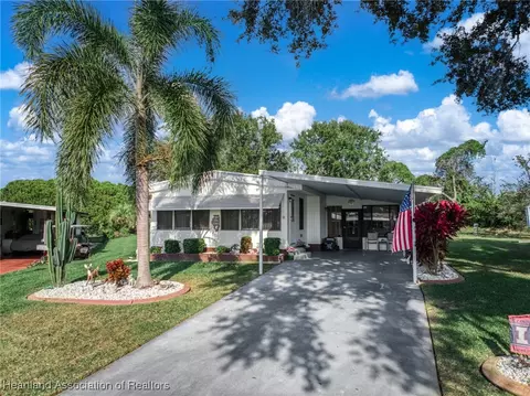 53 Pinecrest St, Lake Placid, FL 33852