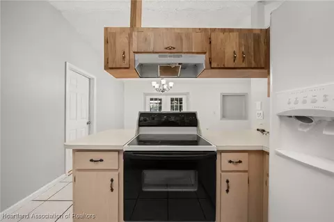 Kitchen - 4107 Ramiro St, Sebring, FL 33870 photo 4 of 5