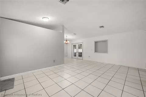 Living - 4107 Ramiro St, Sebring, FL 33870 photo 3 of 4
