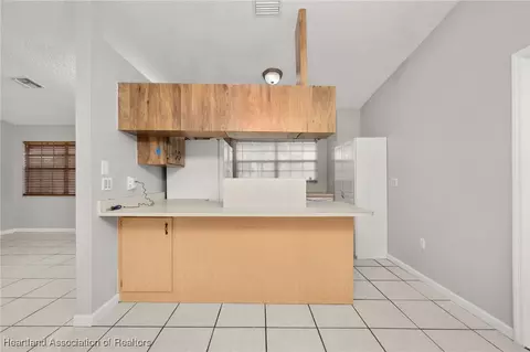 Kitchen - 4107 Ramiro St, Sebring, FL 33870 photo 5 of 5