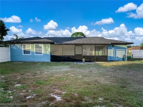 Exterior - 4107 Ramiro St, Sebring, FL 33870 photo 5 of 9