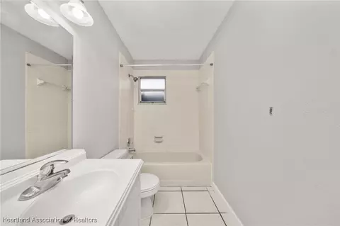 Bath - 4107 Ramiro St, Sebring, FL 33870 photo 1 of 4