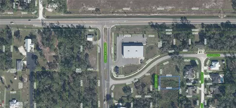 9208 Sleepy Oaks Dr, Sebring, FL 33875