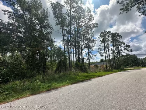 1710 Stream Ave, Sebring, FL 33875