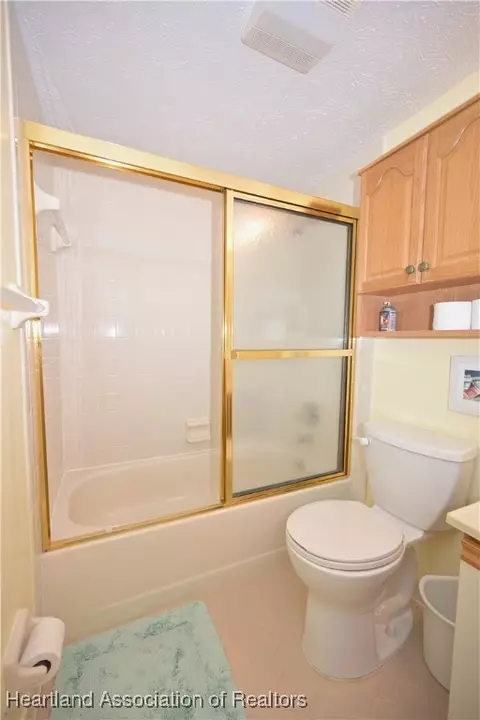 Bath - 4941 Casablanca Circle I1, Sebring, FL 33870 photo 5 of 5