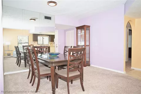 Dining - 4941 Casablanca Circle I1, Sebring, FL 33870 photo 2 of 6