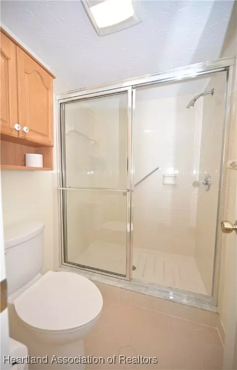Bath - 4941 Casablanca Circle I1, Sebring, FL 33870 photo 2 of 5