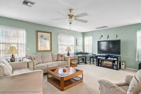 4147 Bianca St, Sebring, FL 33872 photo 2