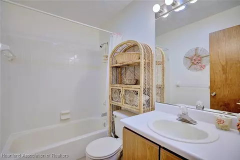Bath - 1815 Key Lake Dr, Sebring, FL 33875 photo 1 of 2