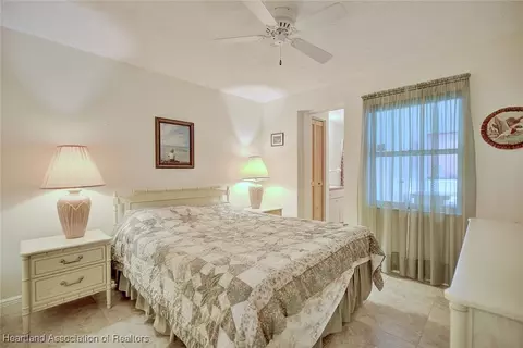 Bedroom - 1815 Key Lake Dr, Sebring, FL 33875 photo 4 of 7