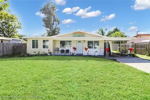 6810 Farragut St, Hollywood, FL 33024
