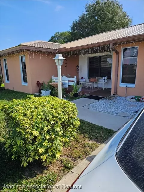 1205 Killarney Dr, Sebring, FL 33870