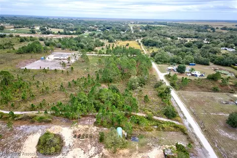 600 608 Jolly Ln, Lorida, FL 33857 photo 2