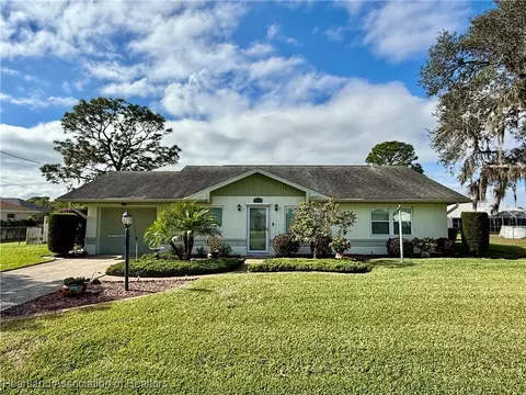 4719 Calatrava Ave, Sebring, FL 33872