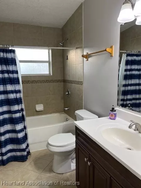 Bath - 3746 NW 31st Ave, Okeechobee, FL 34972 photo 1 of 6